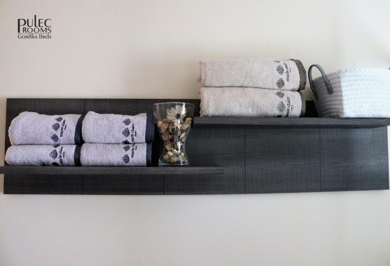 Apartma Sobe Pulec Appartement Dobrovo